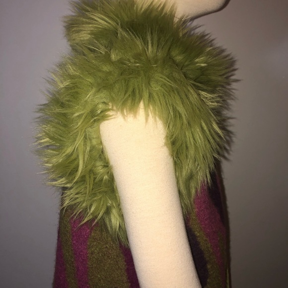 Koochi Ku Girls’ Jacket Vest Faux Shag Trim Sz 4/5 - Picture 4 of 8